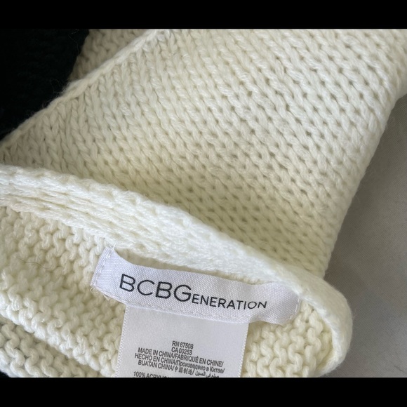 BCBGENERATION big scarf - Picture 4 of 4